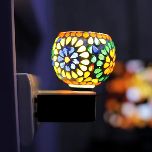 Mosaic Glass Electric Kapoor Dani