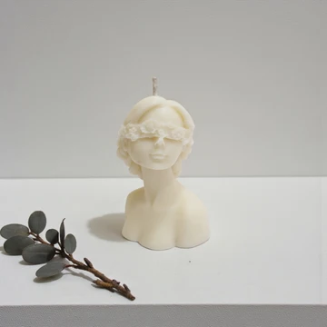 Blind Fold Lady Candle